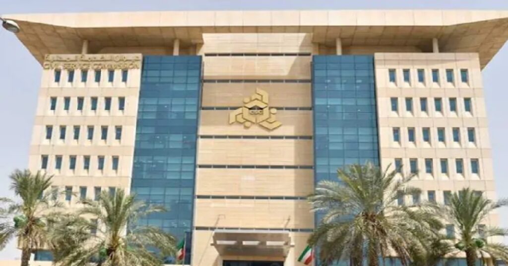 Kuwait fake certificates കുവൈത്തിൽ സർക്കാർ സർവീസിൽ വ്യാജ സർട്ടിഫിക്കറ്റുകൾ തടയാൻ കർശന നടപടികൾ; പുതിയ നിയമന നിർദ്ദേശങ്ങൾ അറിഞ്ഞിരിക്കണേ 1 KUWAIT JOBB