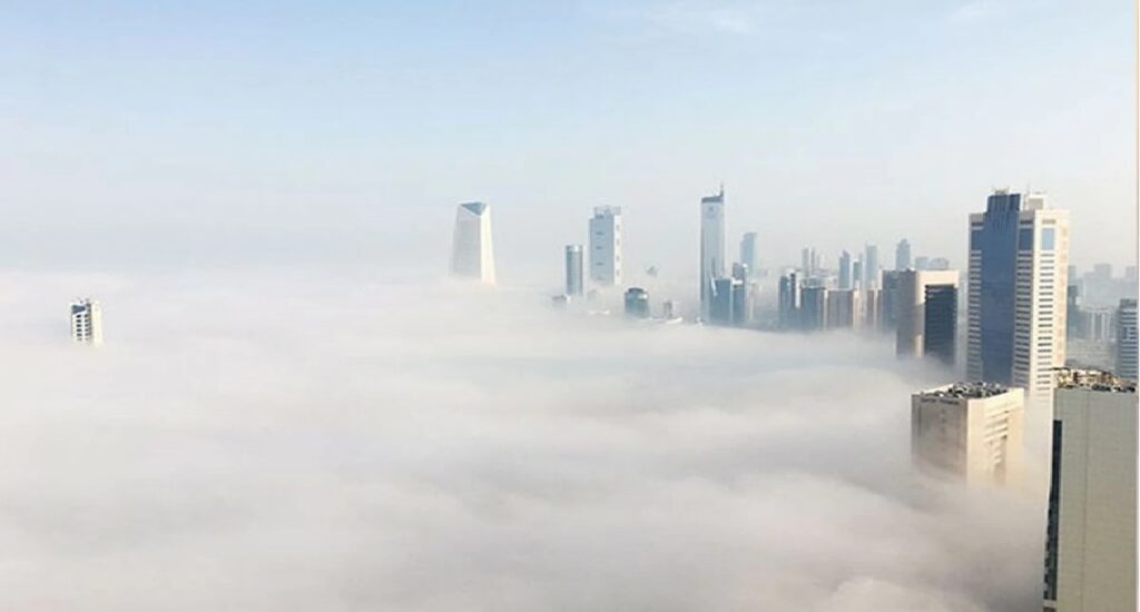 Kuwait Weather Alert : കുവൈറ്റിൽ കനത്ത തണുപ്പ്; ഈ ദിവസം വരെ പൊടിക്കാറ്റിനും മൂടൽമഞ്ഞിനും സാധ്യത 1 kuwait 3