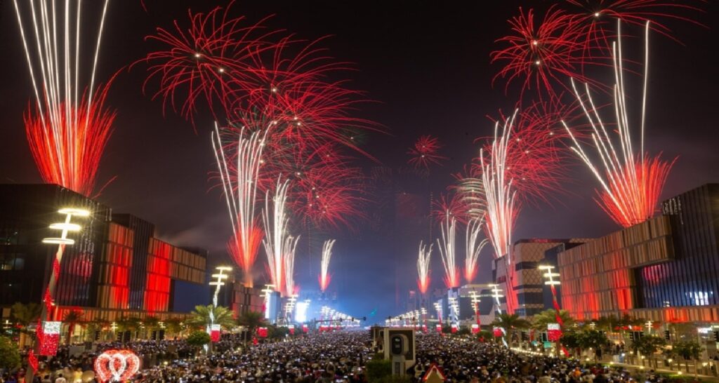 Lusail Boulevard New Year 2025 ലുസൈൽ ബുലേവാർഡിൽ ഒരുങ്ങുത്തത് മനോഹരമായൊരു പുതുവത്സര രാത്രി ; ആഘോഷങ്ങളെ കുറിച്ച് അറിയാം 1 qatar saved 7