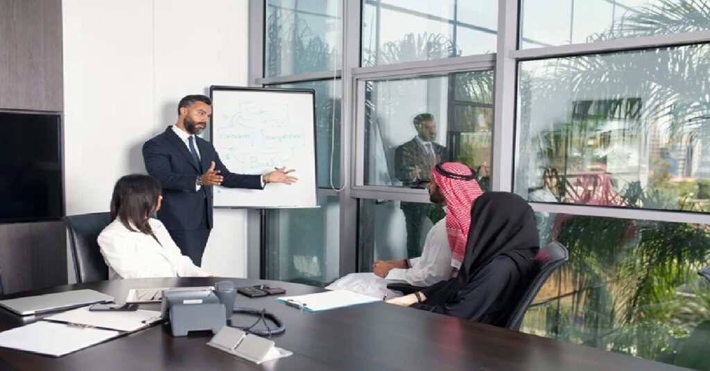 Government employee performance evaluation ജനങ്ങളോട് നന്നായി പെരുമാറണം ; ജീവനക്കാരുടെ മികവ് വിലയിരുത്താൻ പുതിയ മൂല്യനിർണയ സംവിധാനവുമായി കുവൈറ്റ് 1 kuwait 888