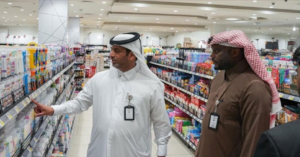 Qatar market inspections : സ്കൂൾ സീസൺ ആരംഭം: ഖത്തറിലെ വിപണികളിൽ പരിശോധന ശക്തമാക്കി വാണിജ്യ വ്യവസായ മന്ത്രാലയം 1 qatar markwet