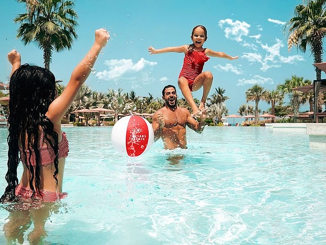 uae families skip european trips;യൂറോപ്പ്യൻ രാജ്യങ്ങളോട് 'ബൈ ബൈ'; ഈ പെരുന്നാളിന് യുഎഇയിലെ മിക്ക കുടുംബങ്ങളും തിരഞ്ഞെടുക്കുന്നത് ഈ സ്ഥലങ്ങൾ 1 218941