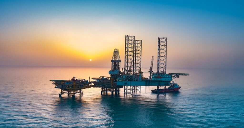 Crude oil price surge March 2026 US Iran conflictലോകം എണ്ണപ്രതിസന്ധിയിലേക്ക്; ക്രൂഡ് ഓയിൽ വില 111 ഡോളർ കടന്നു, 1983-ന് ശേഷമുള്ള റെക്കോർഡ് വർധന 1 QATSR