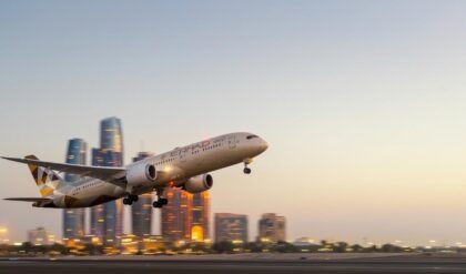 Etihad Airways job vacancies in Abu Dhabi cabin crew engineer manager recruitment