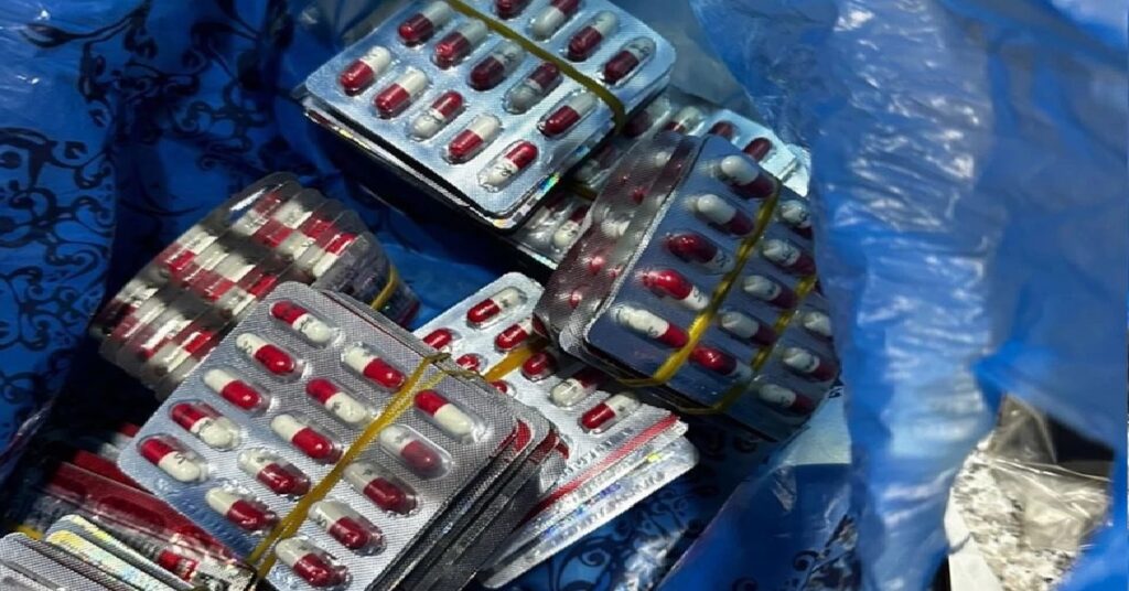 Kuwait customs drug seizure Salmi border : സൗദിയിൽ നിന്ന് കുവൈത്തിലേക്ക് ലഹരിമരുന്ന് കടത്ത്: അതിർത്തിയിൽ പിടിച്ചെടുത്തത് ആയിരത്തിലേറെ ഗുളികകൾ; കസ്റ്റംസ് പരിശോധന കർശനം 1 kuwait neww