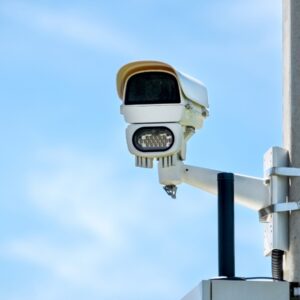 2026 04 2422 04 31uae ai road safety system introduces robot eyes to monitor drivers and improve road safety