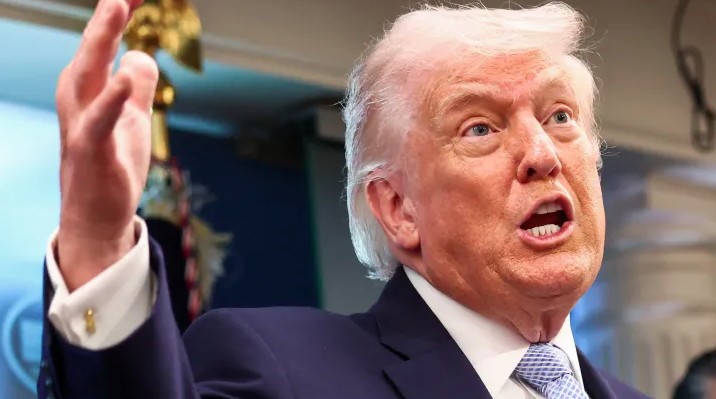 donald trump threatens iran;ഭീഷണിയുമായി വീണ്ടും ട്രംപ്;സമയപരിധി ഇന്ന് അവസാനിക്കും, ഹോര്മുസ് തുറന്നില്ലെങ്കില് ഇറാനിലെ വൈദ്യുതനിലയങ്ങളും പാലങ്ങളും തകര്ക്കും 1 302839