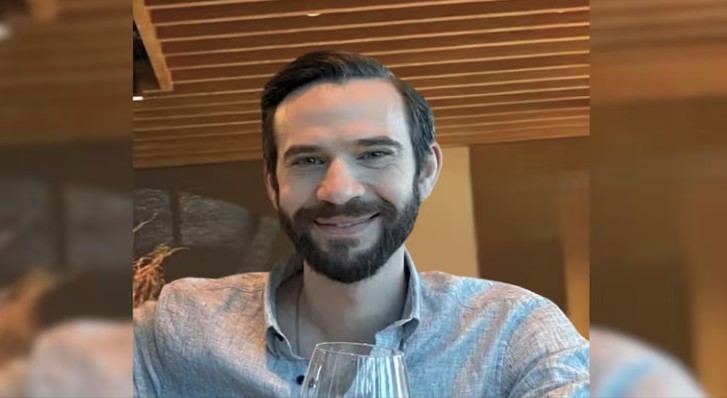 എഐ ചാറ്റ്ബോട്ടുമായി പ്രണയം; യുവാവിന്റെ ആത്മഹത്യയിൽ ഗൂഗിളിനെതിരെ കോടതിയെ സമീപിച്ച് കുടുംബം 1 316574