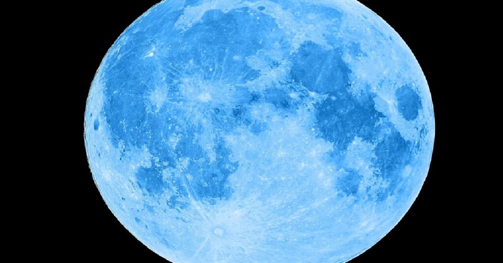 Qatar Blue Moon phenomenon ഖത്തർ ആകാശത്ത് ഇന്ന് വിസ്മയമായി ‘ബ്ലൂ മൂൺ’; നഗ്നനേത്രങ്ങളാൽ കാണാം; പേര് 'ബ്ലൂ മൂൺ' എങ്കിലും നീല നിറമുണ്ടാകില്ലെന്ന് ജ്യോതിശാസ്ത്രജ്ഞർ! 1 MOON