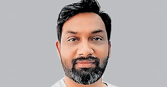 ദുബൈയിൽ ബാഡ്മിന്റൺ കളിക്കുന്നതിനിടെ മലയാളി കുഴഞ്ഞുവീണു മരിച്ചു 1 435666