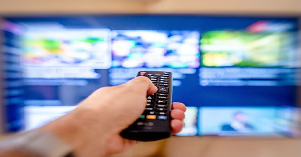 Dubai TV piracy network : നടന്നത് കോടികളുടെ കോപ്പി റെറ്റ് തട്ടിപ്പ് ; അനധികൃത ടിവി സംപ്രേഷണ സംഘത്തെ കുടുക്കി ദുബായ് പൊലീസ് 1 REMORT
