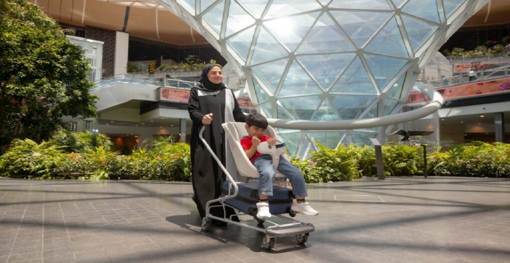 Hamad Airport baby stroller service ഹമദ് വിമാനത്താവളത്തിൽ കുടുംബങ്ങൾക്കായി സൗജന്യ ബേബി സ്ട്രോളർ സേവനം 1 airport 5