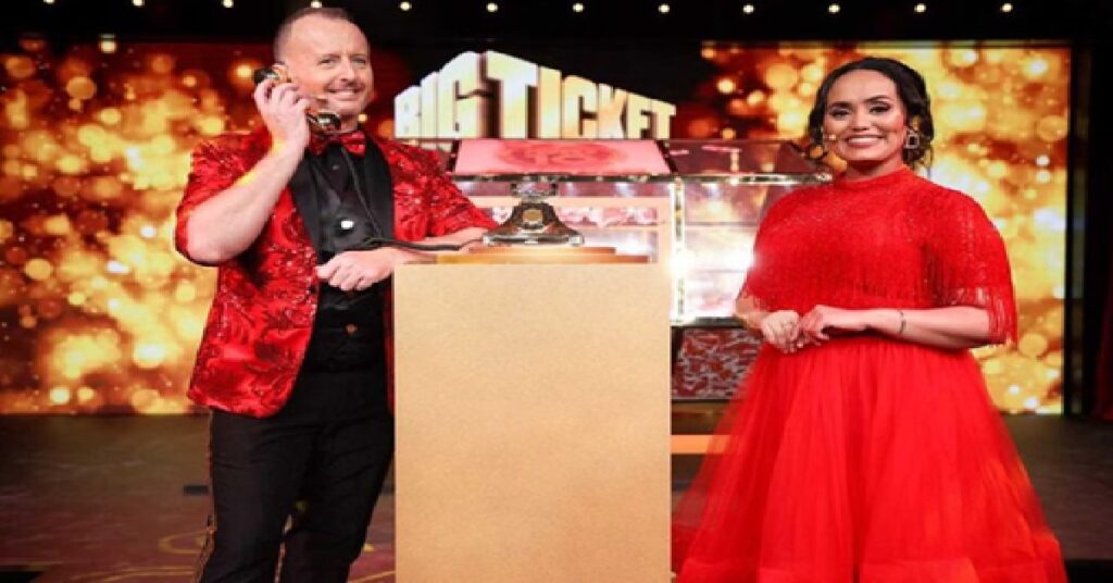 Abu Dhabi Big Ticket weekly e draw winners സിനിമയല്ല; ഇത് ജീവിതത്തിലെ മനോഹരമായ ട്വസ്റ്റ്, ഉറങ്ങാൻ കിടന്ന ദുബായിലെ ഇന്ത്യൻ ചലച്ചിത്ര സംവിധായകന് 25,000 ദിർഹം വിലയുള്ള മിസ്കാൾ കിട്ടി 1 big