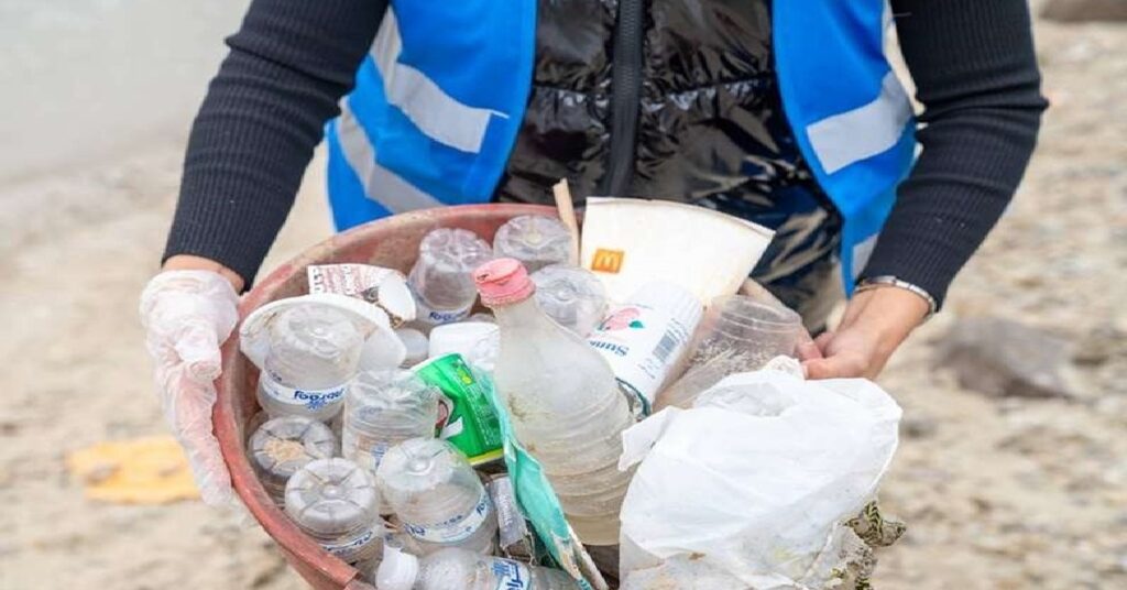 Kuwait plastic pollution പ്ലാസ്റ്റിക് മലിനീകരണം ഗുരുതര ഭീഷണി; ഉപയോഗം കുറയ്ക്കാൻ ആഹ്വാനവുമായി കുവൈത്ത് പരിസ്ഥിതി സംരക്ഷണ സമിതി 1 KUWAIT 1111