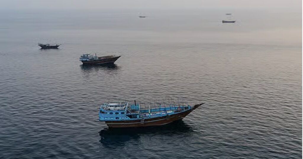 Qatar maritime operationsഖത്തർ സമുദ്ര ഗതാഗതം പൂർണമായി പുനരാരംഭിച്ചു; മത്സ്യബന്ധന, സെയിലിംഗ് ബോട്ടുകൾക്കുള്ള നിയന്ത്രണവും പിൻവലിച്ചു 1 QATAR SAVED