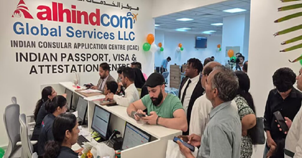 UAE Indian Consular Application Centres യുഎഇയിൽ പുതിയ ഇന്ത്യൻ കോൺസുലാർ സേവന കേന്ദ്രങ്ങൾ പ്രവർത്തനം തുടങ്ങി; ആദ്യദിനം വൻ തിരക്ക് 1 UAE 2