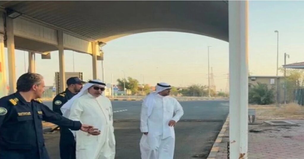 Kuwait Abdali drone attack : കുവൈറ്റിലെ അബ്ദാലി അതിർത്തിയിലെ ഡ്രോൺ ആക്രമണം: നാശനഷ്ടം വിലയിരുത്തി കുവൈറ്റ് കസ്റ്റംസ് ഡയറക്ടർ ജനറൽ 1 jobs 8888 1