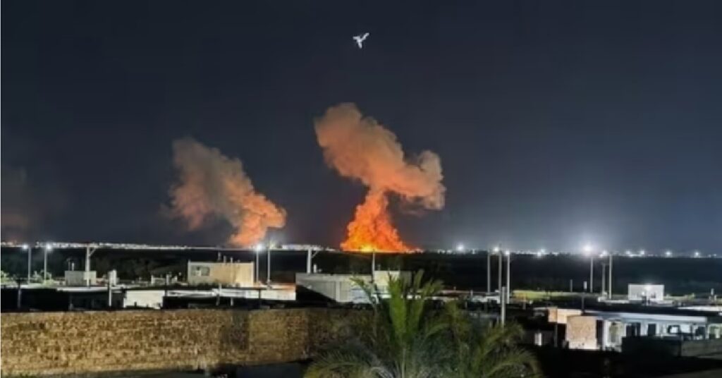 Iran warns US offensive : മുന്നറിയിപ്പ് ശക്തമാക്കി ഇറാനും; അമേരിക്ക ആക്രമണം തുടർന്നാൽ തിരിച്ചടിയും ശക്തമാകുമെന്ന് ഐആർജിസി, സകലതും നശിപ്പിക്കും; ഹോർമുസിൽ തായ് കപ്പൽ ആക്രമിച്ച് ഇറാൻ 1 war 2
