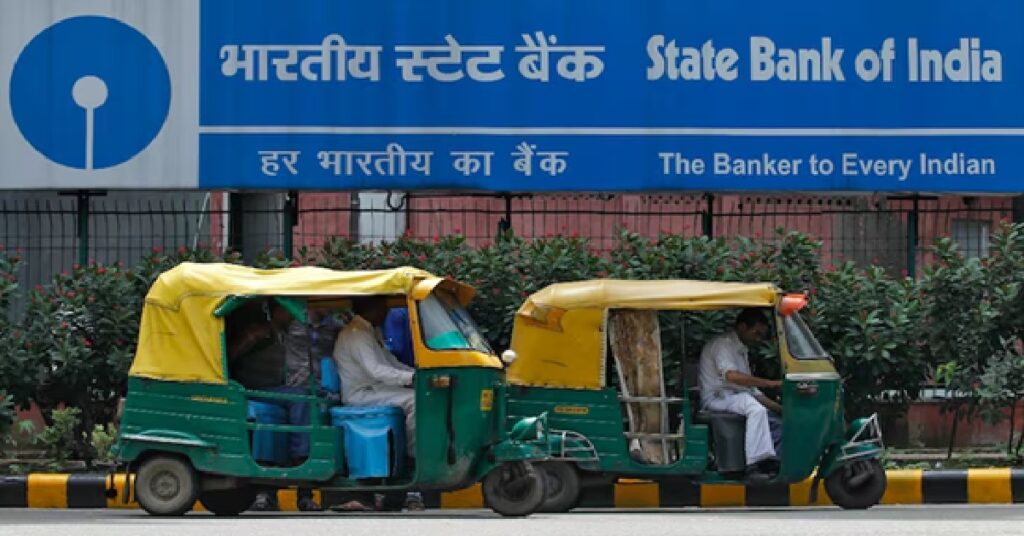 SBI BSBD account cash withdrawal charges ഈ ബാങ്ക് ഉപഭോക്താക്കൾ ശ്രദ്ധിക്കുക; ഒക്ടോബർ 1 മുതൽ പണം പിൻവലിക്കുന്നതിന് പുതിയ മാർഗ നിർദ്ദേശങ്ങൾ, ഓരോ അധിക പണം പിൻവലിക്കലിനും 15 രൂപയും ജിഎസ്ടിയും ഈടാക്കും 1 BANK