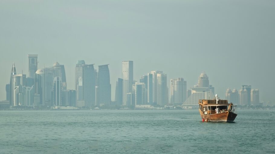 Qatar Releases August Weather Guideഓഗസ്റ്റിൽ മഴ പെയ്യുമോ?ഖത്തർ കാലാവസ്ഥാ വകുപ്പ് പറയുന്നതിങ്ങനെ 1 QATAR WEATHER e1785556727551