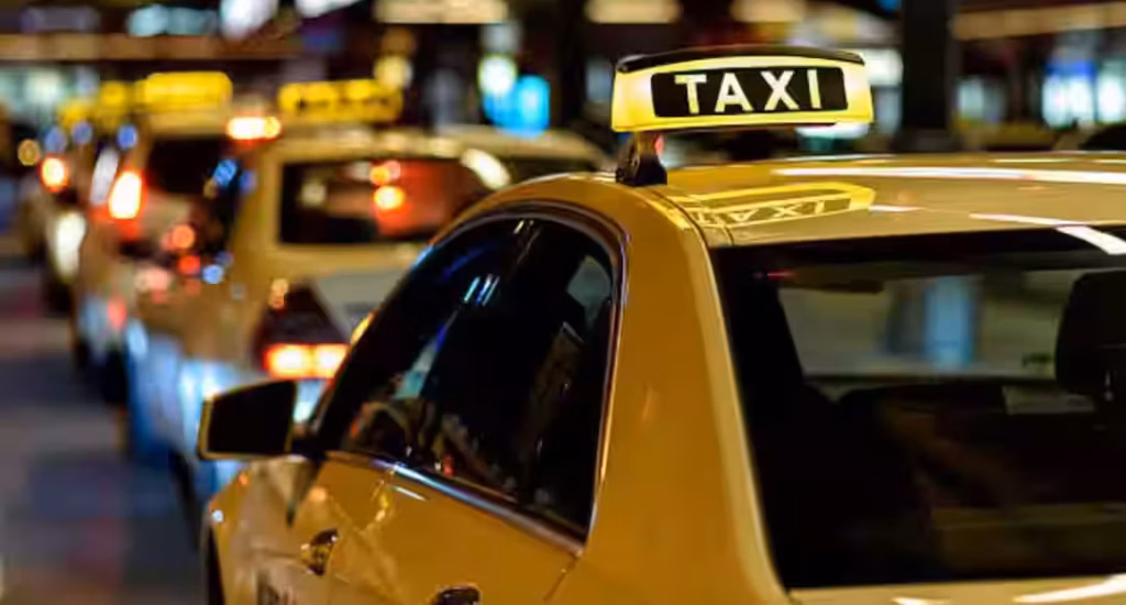 Ajman Records Sharp Increase in Taxi Bookings അജ്മാനിൽ ടാക്സി സേവനങ്ങൾ അടിപൊളി; ബുക്കിങ്ങിൽ 95.29 ശതമാനവും ഡിജിറ്റൽ പ്ലാറ്റ്ഫോമുകൾ വഴി 1 taxi ajman e1785563551157