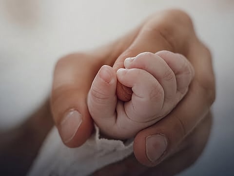 ഇരട്ടക്കുഞ്ഞുങ്ങൾക്ക് ജന്മം നൽകി... ആഘോഷമാക്കാൻ കാത്തിരുന്ന പ്രവാസി കുടുംബത്തെ കണ്ണീരിലാഴ്ത്തി; യുഎഇയിൽ പ്രവാസി യുവതിക്ക് ദാരുണാന്ത്യം 1 1000062909