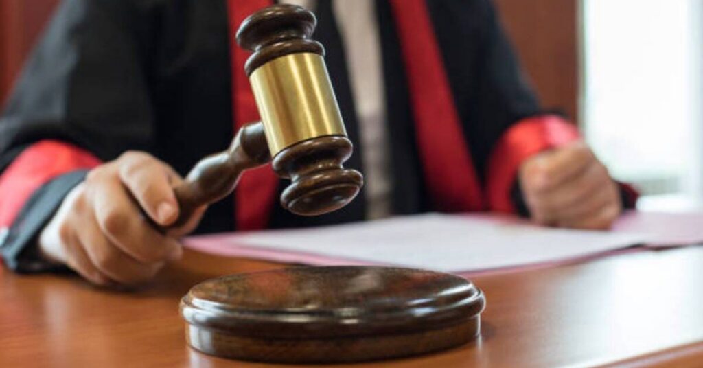 Court Ruling Deals Blow to Bank ക്രെഡിറ്റ് കാർഡ് പലിശയും ഫീസും തെളിയിക്കാനായില്ല; ഉപഭോക്താവിന് 92,854 ദിർഹം തിരികെ നൽകാൻ യുഎഇ കോടതി ഉത്തരവ് 1 Court iStock 1 1 e1788617057475