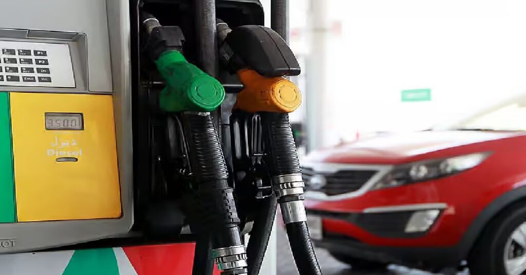 UAE petrol prices October 2026 യുഎഇയിൽ പെട്രോൾ വില: ഒക്ടോബറിൽ വീണ്ടും വർധിക്കുമോ? 1 PETROL
