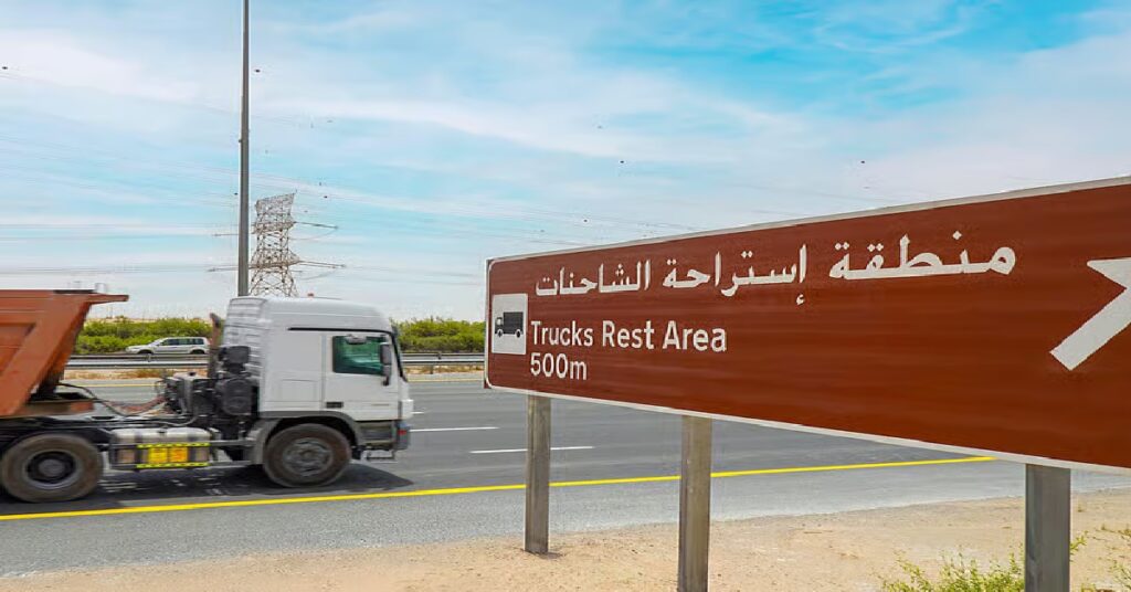Dubai truck movement restrictions ഒക്ടോബർ 1 മുതൽ ദുബായ് റോഡുകളിൽ ട്രക്ക്കൾക്ക് നിയന്ത്രണം; സമയക്രമം അറിയാം 1 RODE P