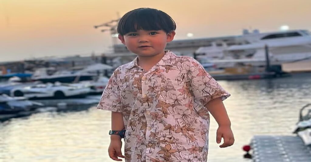 Dubai six-year-old reunite with mother : രണ്ട് വർഷത്തെ കാത്തിരിപ്പ്; ദുബായിലെ ആറ് വയസ്സുകാരനെ അമ്മയ്ക്കരികിലെത്തിക്കാൻ ശ്രമം, തടസമായി തിരിച്ചറിയൽ രേഖകൾ 1 SUN