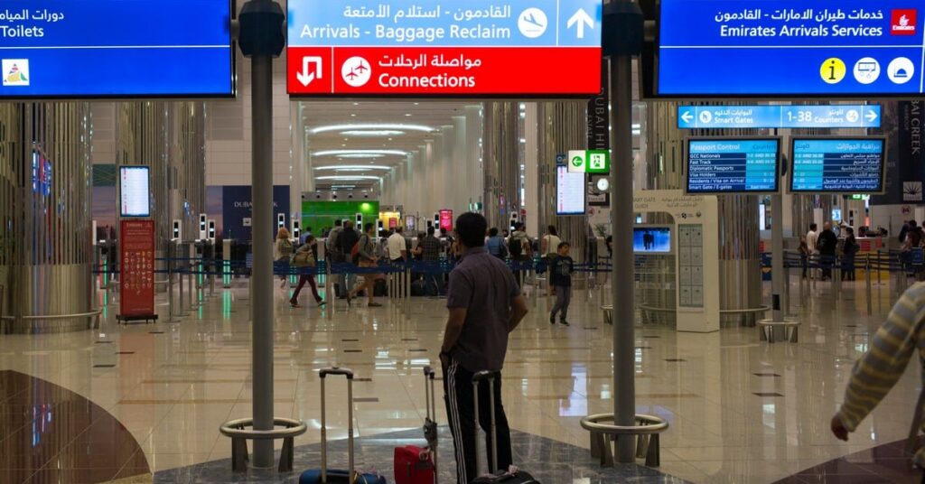 Flight Services Restricted in the UAE യുഎഇയിൽ വിമാന സർവീസുകൾക്ക് നിയന്ത്രണം; യാത്രക്കാർക്ക് നിർദ്ദേശങ്ങളുമായി അധികൃതര് 1 airport 1 e1790417311666