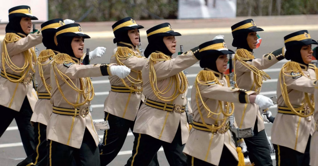 Major Changes to Kuwait’s Military Law കുവൈത്ത് സൈനിക നിയമത്തിൽ വൻ മാറ്റങ്ങൾ; നിയമനത്തിലും അവധിയിലും കൂടുതൽ ഇളവുകൾ 1 kuwait police e1789969868823