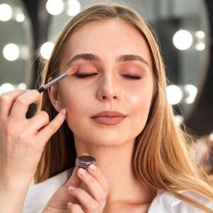 professional makeup artists in Delhi e1788666348315