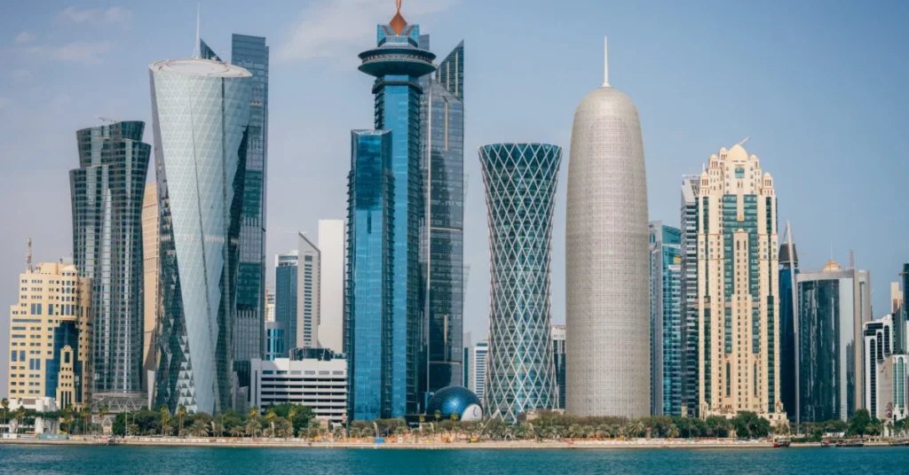 Qatar Moves to Strengthen Domestic Investment ആഭ്യന്തര നിക്ഷേപം ശക്തിപ്പെടുത്താൻ ഖത്തർ; ‘ദോഹ ഇൻവെസ്റ്റ്മെന്റ്’ പ്ലാറ്റ്ഫോം എന്താണെന്നറിയാം 1 visit qatar ggB yB154qM unsplash 1 scaled 1 e1790049472999