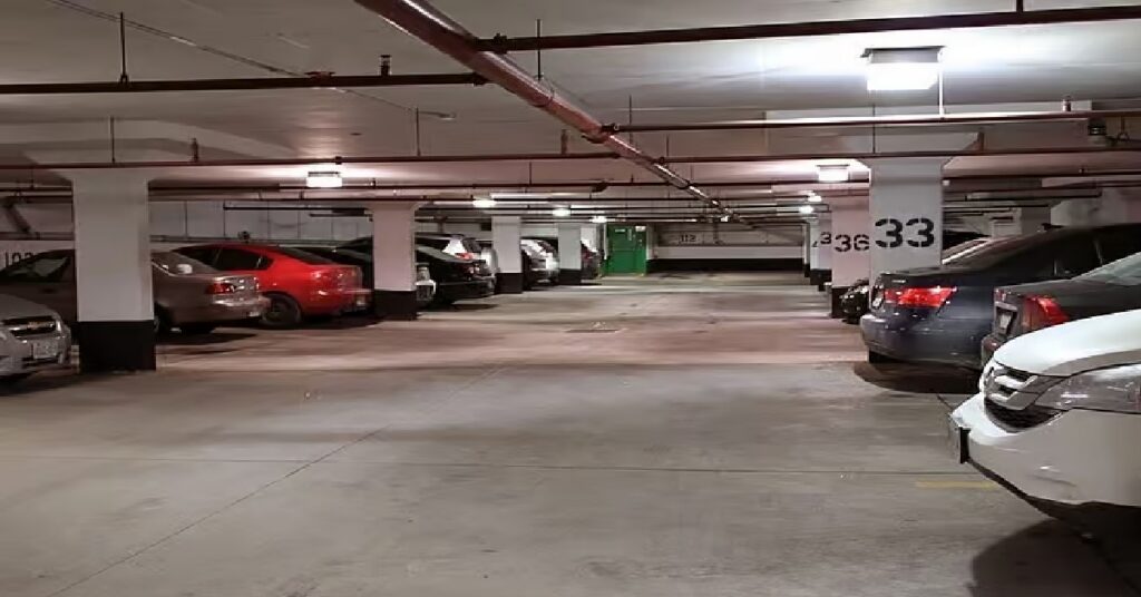 Dubai shared housing parking rules ദുബായ് ഷെയേർഡ് ഹൗസിംഗ്: വീട്ടുടമസ്ഥർ പാർക്കിംഗ് സൗകര്യം ഒരുക്കേണ്ടതുണ്ടോ? 1 HOME 3