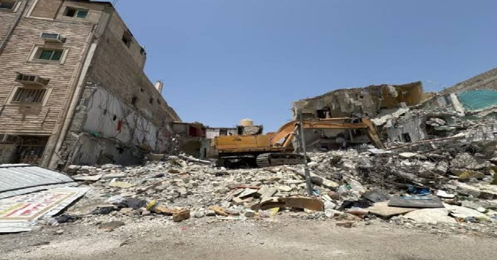 Kuwait Orders Demolition of 263 കുവൈത്തിൽ 263 കെട്ടിടങ്ങൾ പൊളിച്ചുനീക്കാൻ ഉത്തരവ്; ജലീബ് അൽ ഷുയൂഖിൽ മുനിസിപ്പാലിറ്റിയുടെ നടപടി 1 KUWAIT NEW