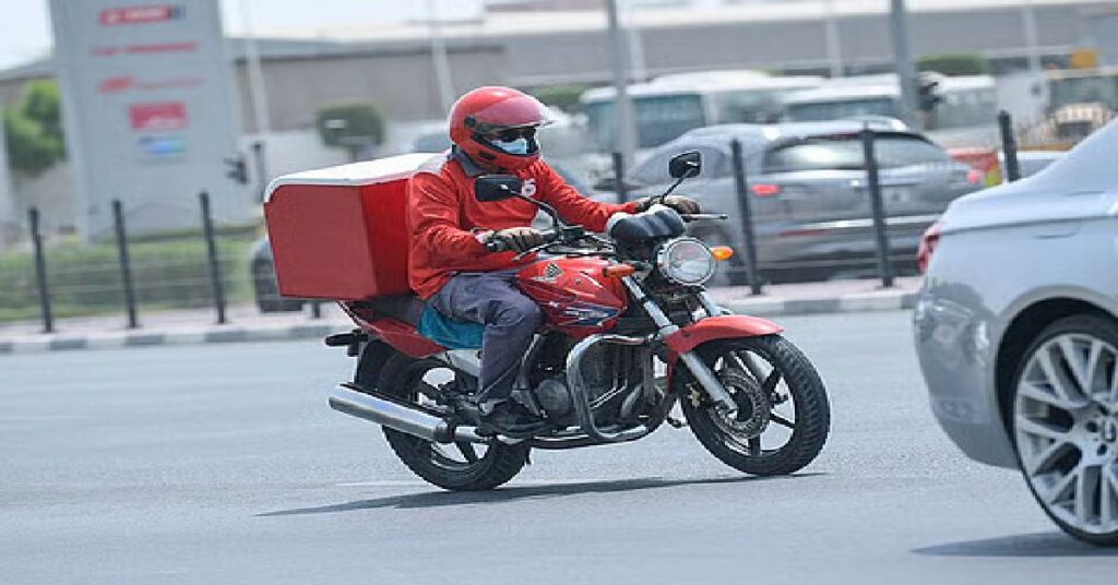Kuwait Warns Delivery Drivers കുവൈത്തിൽ ഡെലിവറി ഡ്രൈവർമാർ ശ്രദ്ധിക്കുക; അമിത വേഗത വേണ്ട കേട്ടോ, വാഹനം പിടിച്ചെടുക്കും 1 jobs kuwait 4545