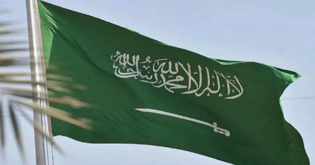 Saudia pilot killed in Riyadh airport റിയാദ് വിമാനത്താവളത്തിൽ ഇരട്ട ആക്രമണം: സൗദിയ പൈലറ്റ് കൊല്ലപ്പെട്ടു, വിമാനം തകർന്നു ; 3 മരണം! 1 saudi