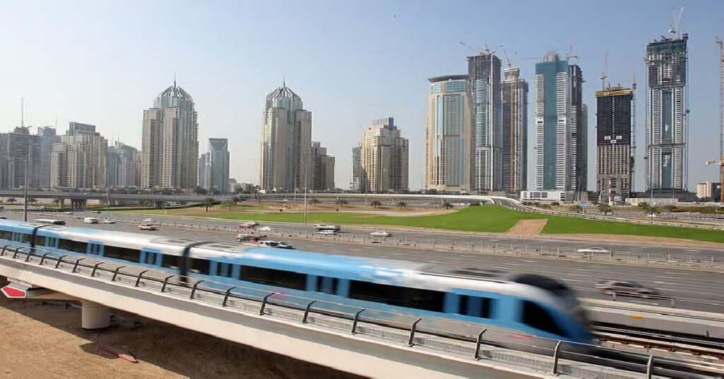 Dubai families eye lower rents ദുബായ് പ്രവാസികൾക്ക് വാടകയിൽ ആശ്വാസമാകുമോ? പങ്കിട്ട താമസത്തിന് പുതിയ നിയമം; പെട്ടെന്നുള്ള ഒഴിപ്പിക്കലിനും തട്ടിപ്പിനും തടയിടും, വാടക കുറയുമോ ? 1 train